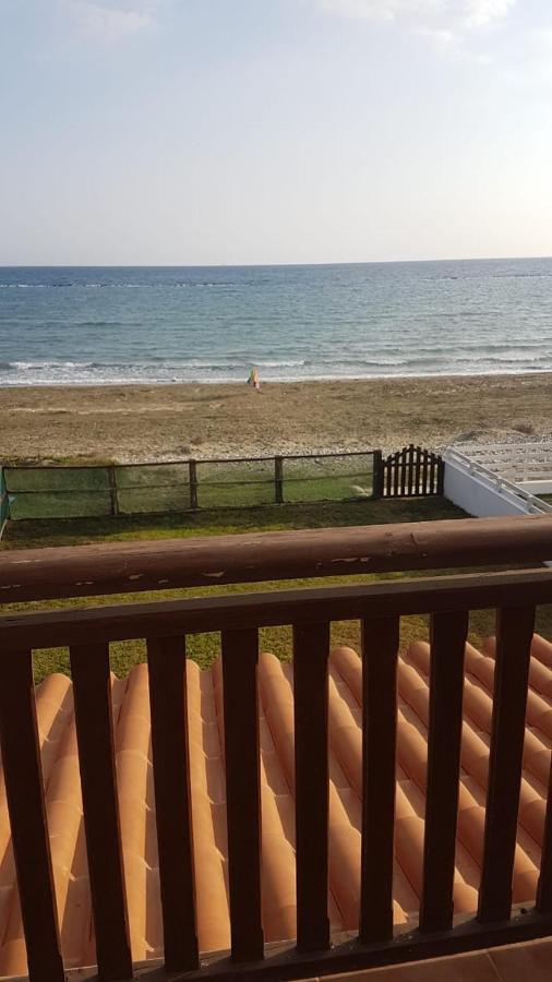 Panorama Beach House, 5 Meters To The Sea Перволия Экстерьер фото